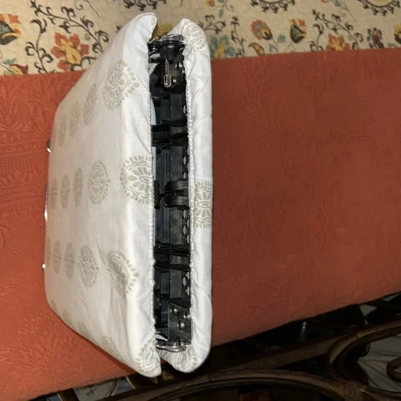 Folding/Table Top Ironing Board - Picture 12 of 13